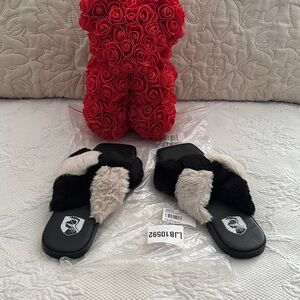VHNY Black and Cream Fur Slippers